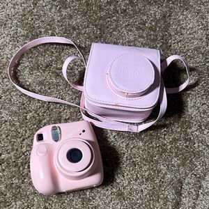 Instax mini 7+ camera with Light Pink Mini Bag